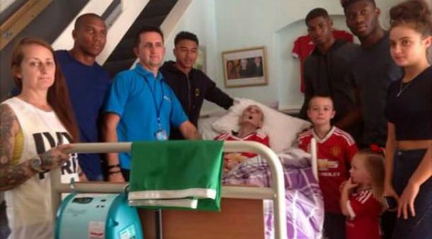 Un fan del Manchester United murió 45 minutos después de conocer a sus ídolos