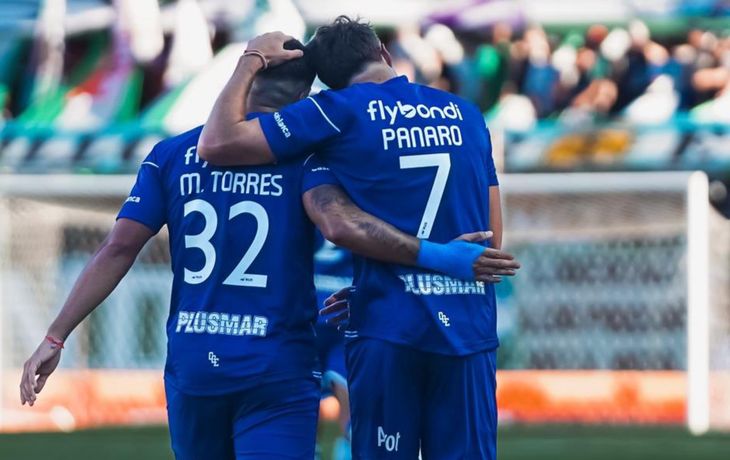 Con un golazo de Barros Schelotto, Gimnasia le ganó 2-1 a Banfield en el sur