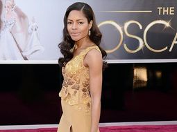 Naomie Harris, con el paso corto y pausado para evitar accidentes