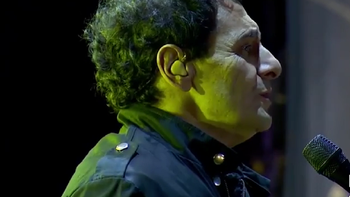 ricardo mollo recordo a gustavo cerati con una emotiva version de crimen ricardo mollo recordo a gustavo cerati con una emotiva version de crimen