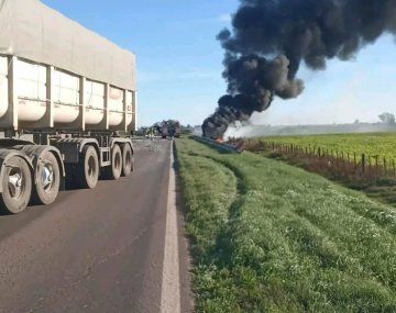 Santa Fe: ambulancia chocó contra un camión