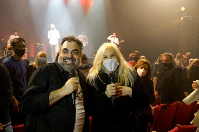 Susana Giménez ya disfruta de la noche de Argenzuela