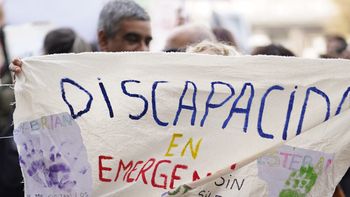 Masiva marcha en el Congreso: por los jubilados, el Garrahan y la emergencia en discapacidad