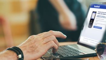 El policía contactó al vendedor por Facebook El policía contactó al vendedor por Facebook