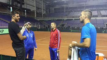 hincha de lujo: del potro ya esta junto al equipo argentino hincha de lujo: del potro ya esta junto al equipo argentino