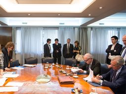 repsol firmo el acuerdo y renuncia a reclamos contra la argentina por ypf repsol firmo el acuerdo y renuncia a reclamos contra la argentina por ypf