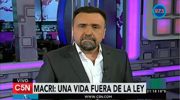Denuncian que Cablevisión cortó el programa de Roberto Navarro en C5N