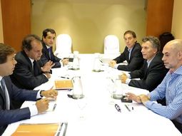 Macri se comprometió a bajar un 78% la basura en 18 meses