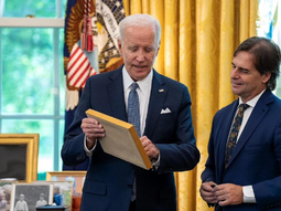 Los presidentes Joe Biden y Luis Lacalle Pou volverán a juntarse en el foro americano del que participa Uruguay. Los presidentes Joe Biden y Luis Lacalle Pou volverán a juntarse en el foro americano del que participa Uruguay.