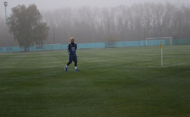 Lionel Messi ya se entrena en Ezeiza con la Selección argentina