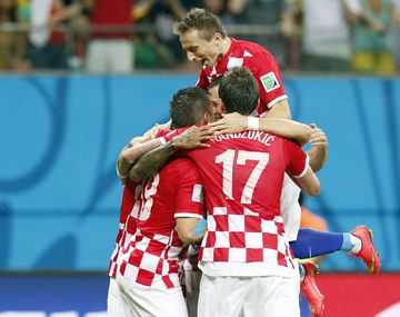 Croacia eliminó a Camerún y mantiene vivas sus chances