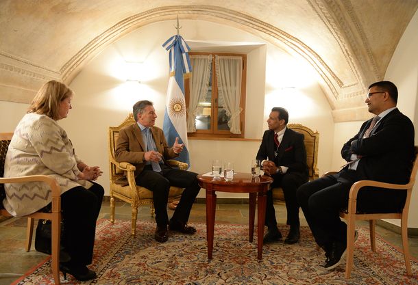 Macri dio inicio a su cargada agenda en Davos con tres breves reuniones