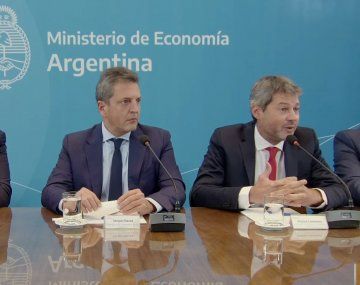 El Gobierno y la AFA presentaron los avales para que Argentina sea sede del Mundial Sub 20 