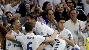 El Merengue ganó 3 a 0 en el Bernabéu y puso un pie en la final de la Champions El Merengue ganó 3 a 0 en el Bernabéu y puso un pie en la final de la Champions