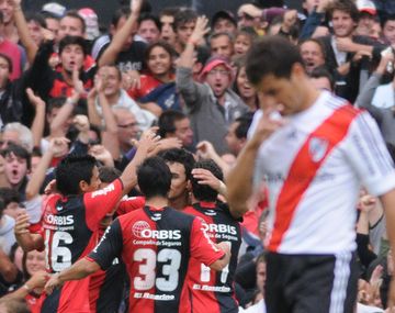Newells se quedó con un gran triunfo ante River en Rosario