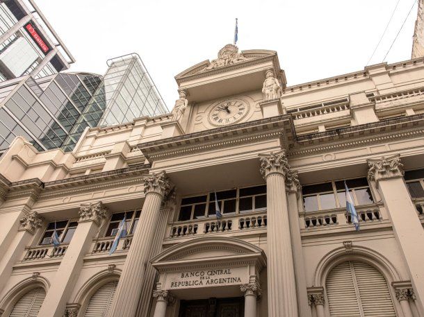 Comunicación del Banco Central para intentar contener al dólar: todos los detalles