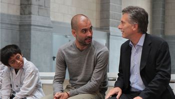 el messi verdadero es mucho mejor que el de la play station el messi verdadero es mucho mejor que el de la play station