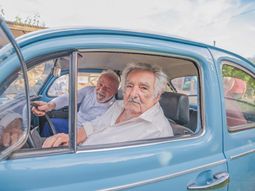 Lula compartió esta foto con Mujica en su cuenta de Twitter. Lula compartió esta foto con Mujica en su cuenta de Twitter.