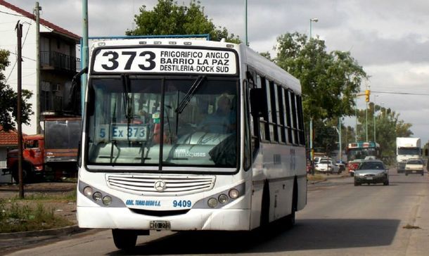 Otro colectivero agredido: lo golpeó un pasajero por un desvío en el recorrido