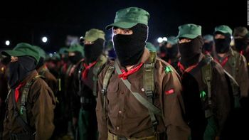 En Chiapas se crea en 1983, el Ejército Zapatista de Liberación Nacional (EZLN). En Chiapas se crea en 1983, el Ejército Zapatista de Liberación Nacional (EZLN).