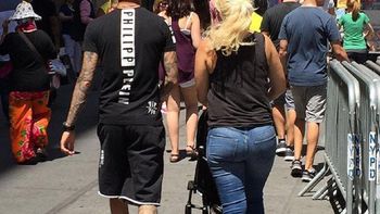 el otro lado de wanda nara: la foto que se hizo viral en las redes sociales el otro lado de wanda nara: la foto que se hizo viral en las redes sociales