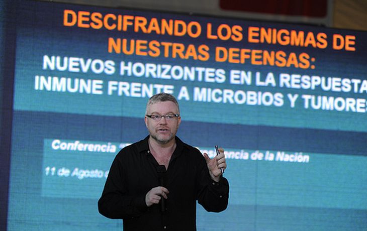 Archivo: Rabinovich en Tecnópolis.
