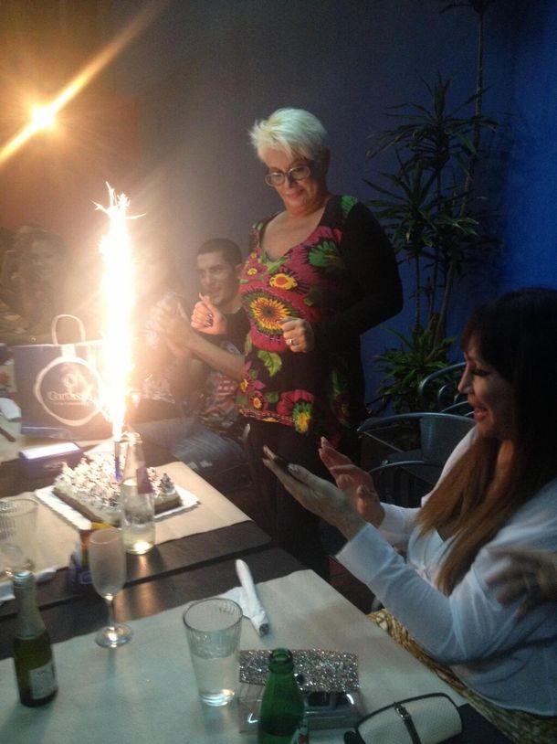 Carmen Barbieri festejó su cumpleaños con el elenco de Escandalosas