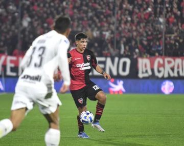 Newells empató con Corinthians y quedó eliminado