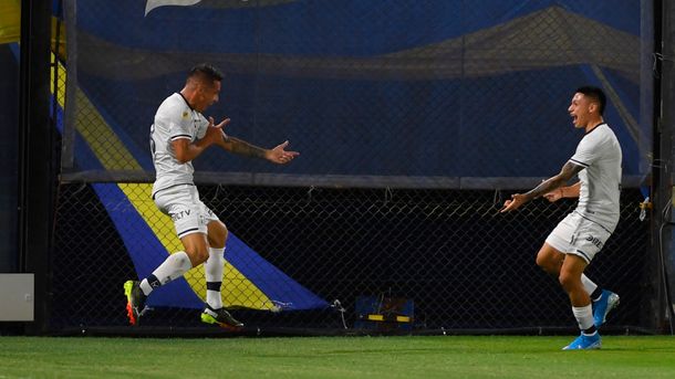 La increíble historia detrás del festejo de Carlos Auzqui, uno de los verdugos de Boca