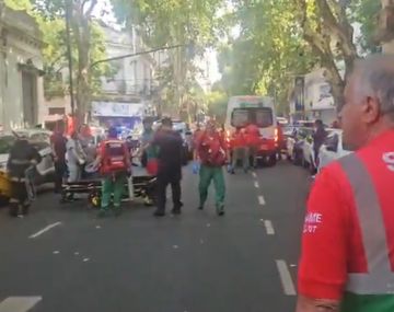 Se derrumbó el techo de un centro médico en Palermo: al menos seis heridos