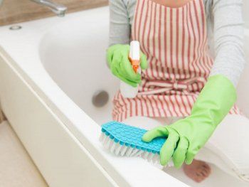 Truco casero: la manera de limpiar el baño y que quede muy bien