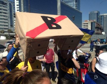 Banderazo de los hinchas antes del Superclásico