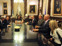 La Presidente se reunió con la dirigencia de la DAIA