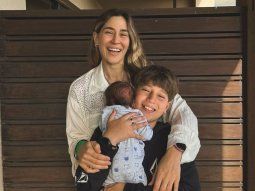 Jimena Barón, junto a sus hijos Morrison y Arturo. Jimena Barón, junto a sus hijos Morrison y Arturo.