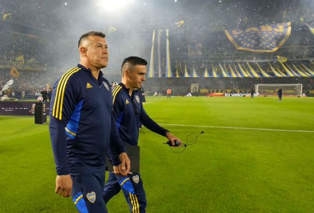 El equipo que prepara Almirón en Boca para enfrentar a Argentinos