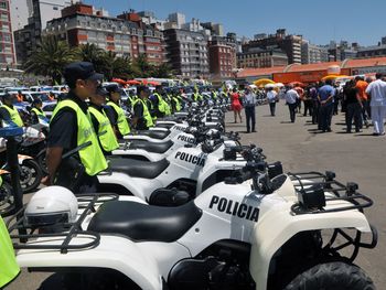 Envían 8 mil policías a la Costa para blindar la temporada