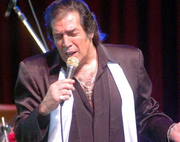 Cacho Castaña fue operado con éxito de la columna