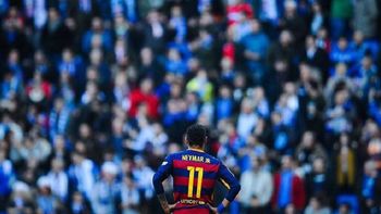 escandalo en espana: mira el canto racista que sufrio neymar escandalo en espana: mira el canto racista que sufrio neymar