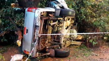 tragedia familiar en cordoba: madre e hija chocaron contra un poste y murieron tragedia familiar en cordoba: madre e hija chocaron contra un poste y murieron