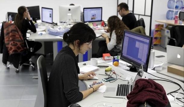 Boletín Oficial: el Gobierno homologó el aumento del 7% para la administración pública