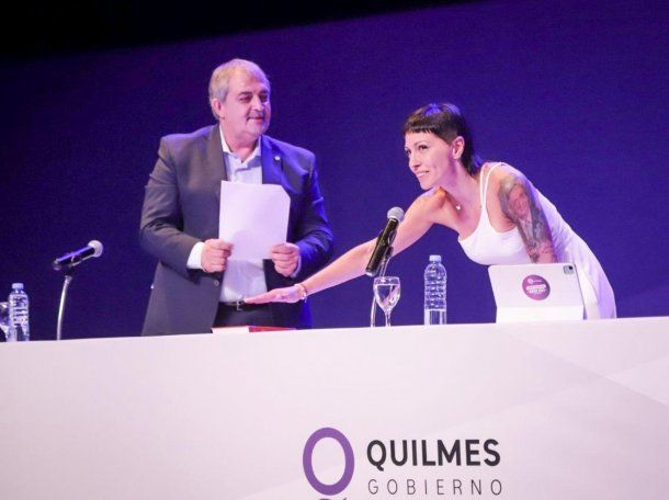 Mayra Mendoza juró como intendenta de Quilmes y asumió su segundo mandato
