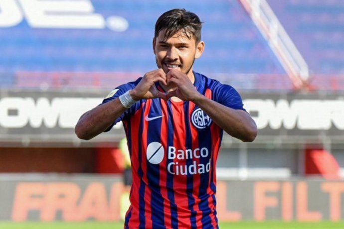 Boca espera por la llegada de Óscar Romero