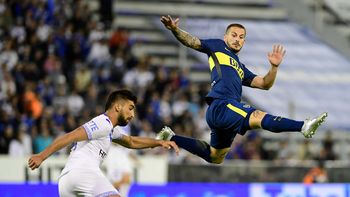 El delantero le hizo dos goles a Vélez en Liniers El delantero le hizo dos goles a Vélez en Liniers