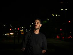 Juane Pelegrin estrenó su versión de Escúchame entre el ruido