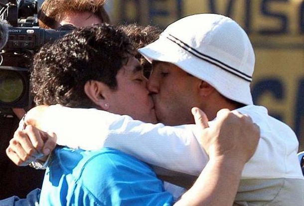 Presencia de lujo: Maradona estará en la bienvenida a Carlos Tevez