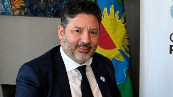 gustavo menendez: sergio massa tiene muchisimo para aportar al gobierno gustavo menendez: sergio massa tiene muchisimo para aportar al gobierno