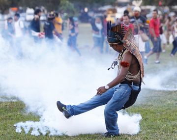 Protestas en Brasil: ahora los pueblos originarios se manifiestan contra el Mundial