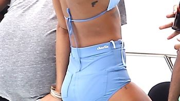 rihanna de vacaciones en barbados rihanna de vacaciones en barbados