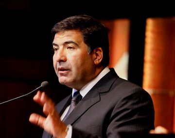 La lista de Echegaray estalló en las redes sociales