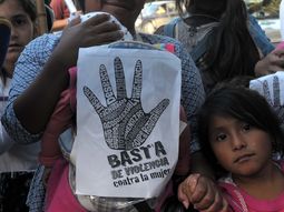 Buscan agravar pena por demorar en tomar denuncias por violencia de género